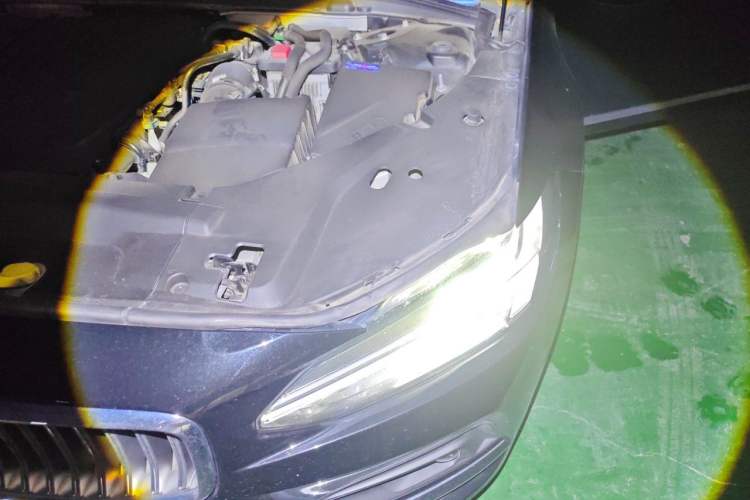 Used Volvo S90 2021 B5 Zhiyi Luxury Edition Engine Bay Left