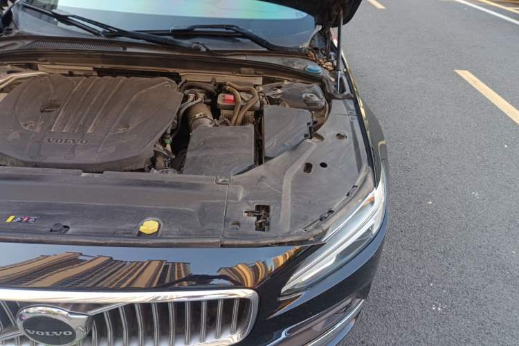 Used Volvo S90 2021 B5 Zhiyi Luxury Edition Engine Bay Left