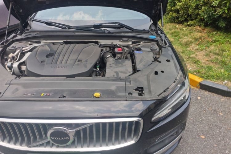 Used Volvo S90 2021 B5 Zhiyuan Luxury Edition Engine Bay Left