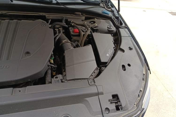 Used Volvo S90 2021 B5 Zhiyi Luxury Edition Engine Bay Left