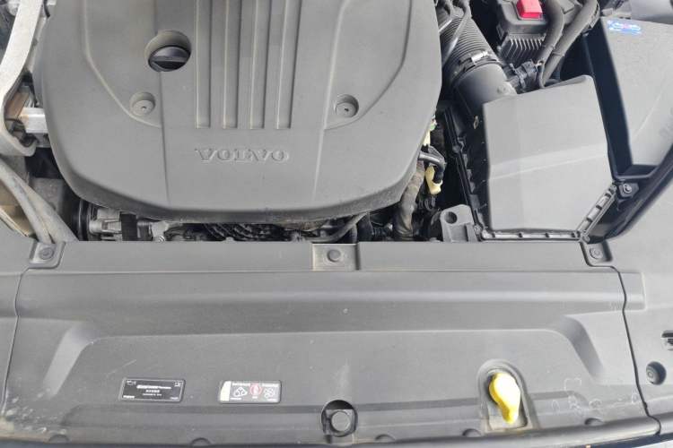 Used Volvo S90 2021 B5 Zhiyi Luxury Edition Engine Bay