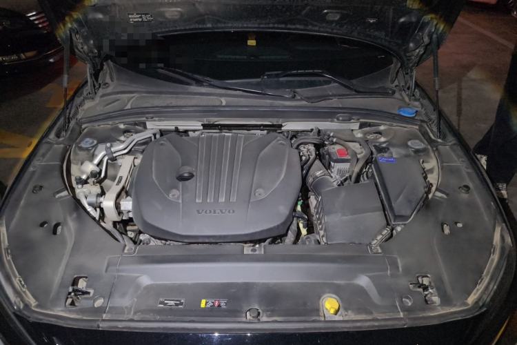 Used Volvo S90 2021 B5 Zhiyi Luxury Edition Engine Bay