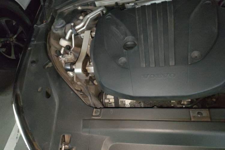 Used Volvo S90 2021 B5 Zhiyi Luxury Edition Engine Bay Right
