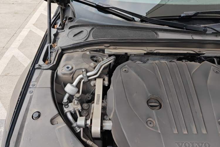 Used Volvo S90 2021 B5 Zhiyuan Luxury Edition Engine Bay Right