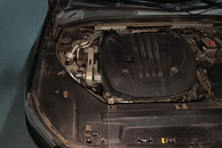 Used Volvo S90 2021 B5 Zhiyi Luxury Edition Engine Bay Right