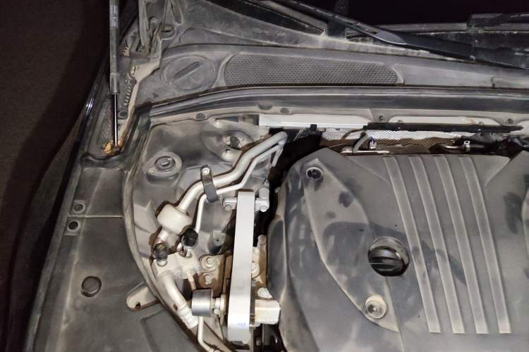 Used Volvo S90 2021 B5 Zhiyi Luxury Edition Engine Bay Right