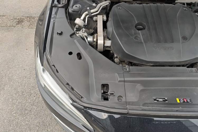 Used Volvo S90 2021 B5 Zhiyi Luxury Edition Engine Bay Right
