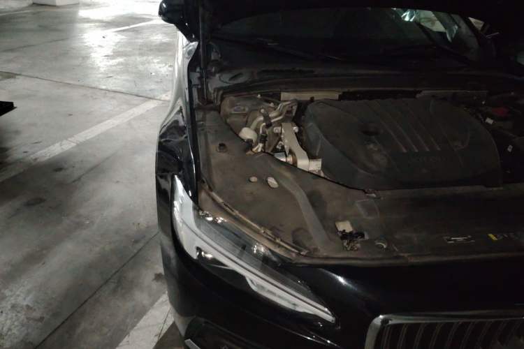 Used Volvo S90 2021 B5 Zhiyi Luxury Edition Engine Bay Right