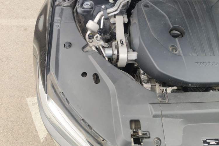 Used Volvo S90 2021 B5 Zhiyi Luxury Edition Engine Bay Right