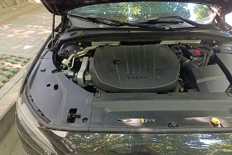 Used Volvo S90 2021 B5 Zhiyi Luxury Edition Engine Bay Right