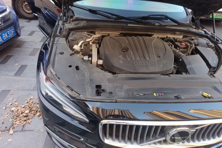 Used Volvo S90 2021 B5 Zhiyi Luxury Edition Engine Bay Right