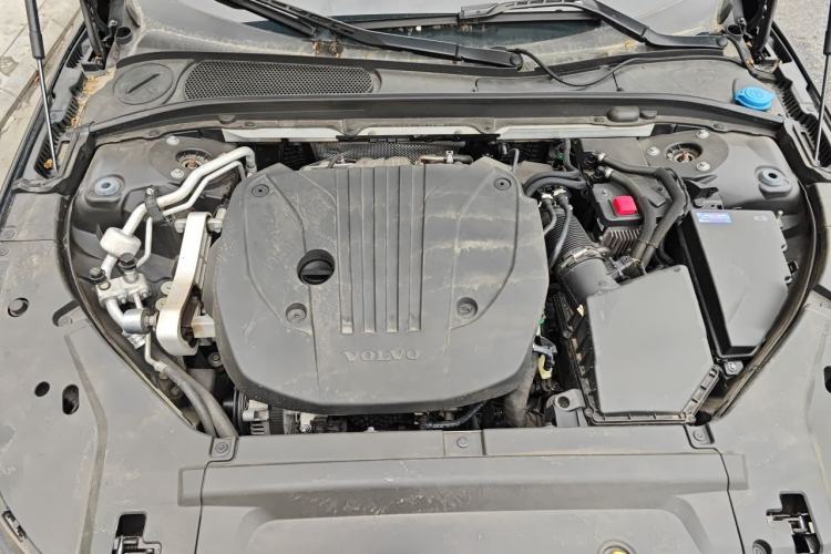 Used Volvo S90 2021 B5 Zhiyi Luxury Edition Engine Bay