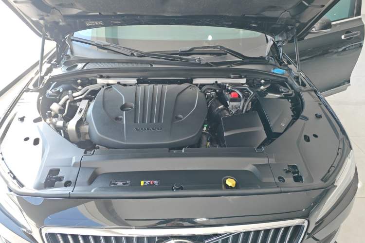 Used Volvo S90 2021 B5 Zhiyuan Luxury Edition Engine Bay