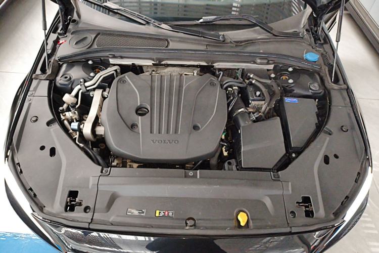 Used Volvo S90 2021 B5 Zhiyi Luxury Edition Engine Bay