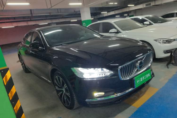 Used Volvo S90 2021 B5 Luxury Smart Edition Exterior 1