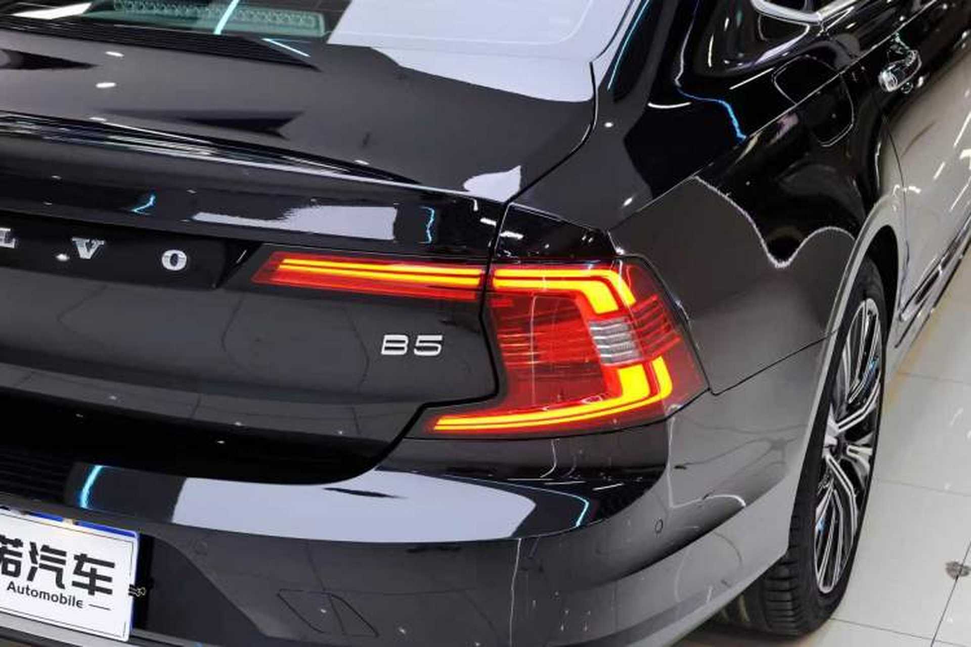 Used Volvo S90 2021 B5 Luxury Smart Edition Exterior 14