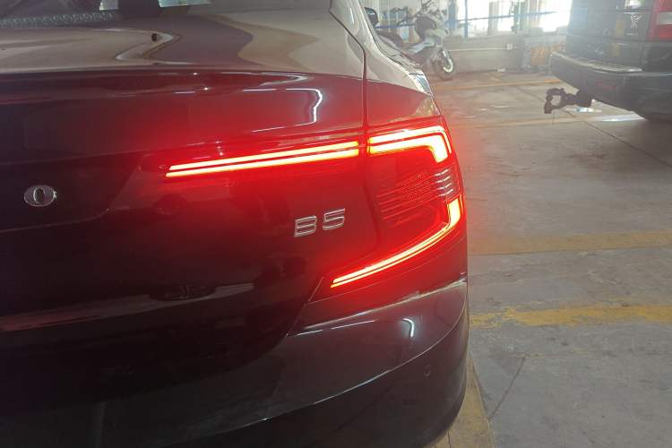 Used Volvo S90 2021 B5 Zhiyuan Luxury Edition Exterior 2