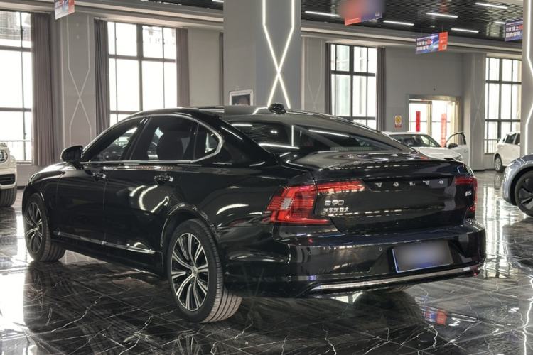 Used Volvo S90 2021 B5 Zhiyi Luxury Edition Exterior 3