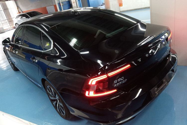 Used Volvo S90 2021 B5 Zhiyuan Luxury Edition Exterior 3