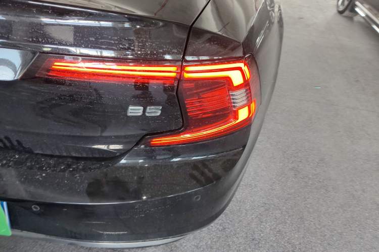 Used Volvo S90 2021 B5 Zhiyi Luxury Edition Exterior 3