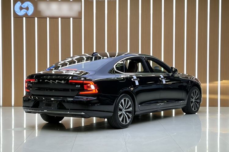 Used Volvo S90 2021 B5 Zhiyi Luxury Edition Exterior 4