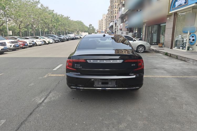Used Volvo S90 2021 B5 Zhiyi Luxury Edition Exterior 4