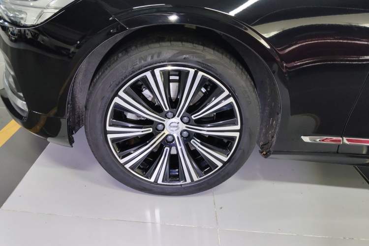 Used Volvo S90 2021 B5 Zhiyi Luxury Edition Exterior 4