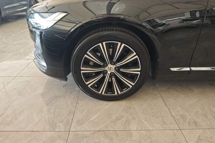 Used Volvo S90 2021 B5 Zhiyi Luxury Edition Exterior 4