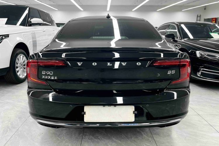 Used Volvo S90 2021 B5 Zhiyuan Luxury Edition Exterior 4