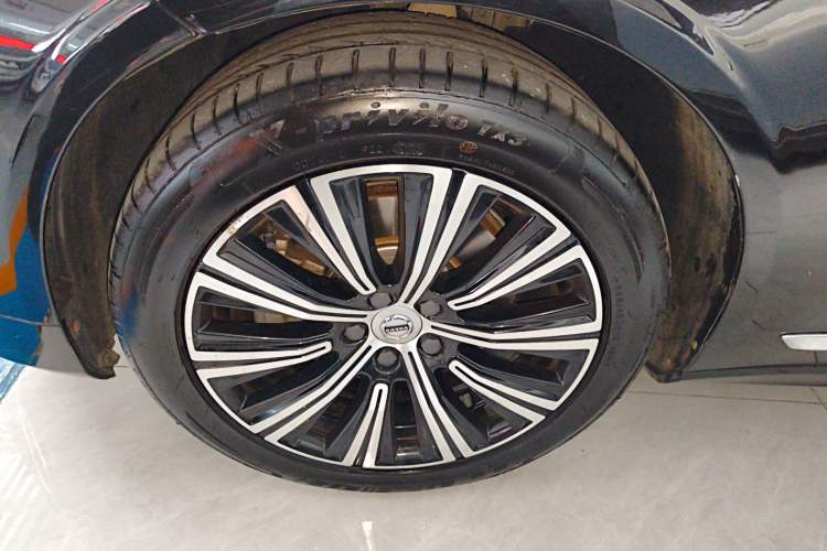 Used Volvo S90 2021 B5 Zhiyi Luxury Edition Exterior 4