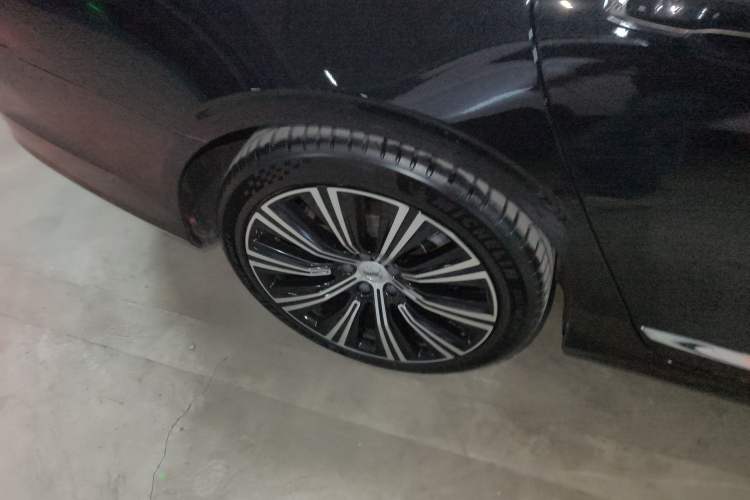 Used Volvo S90 2021 B5 Luxury Smart Edition Exterior 5