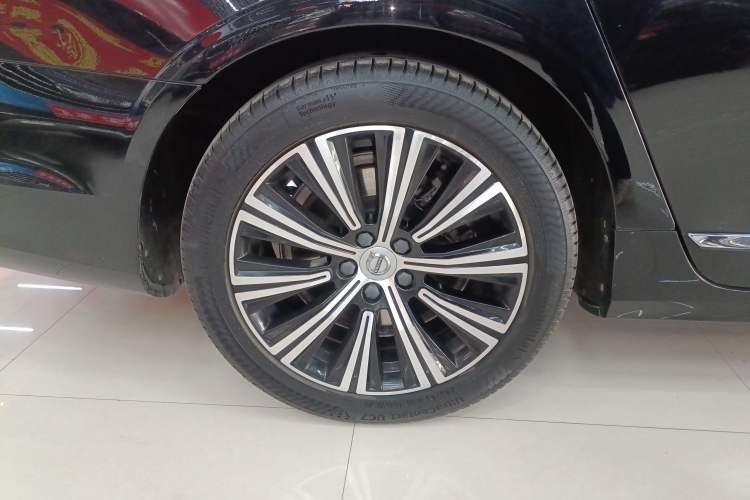 Used Volvo S90 2021 B5 Zhiyuan Luxury Edition Exterior 5