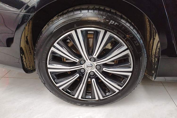 Used Volvo S90 2021 B5 Zhiyi Luxury Edition Exterior 5