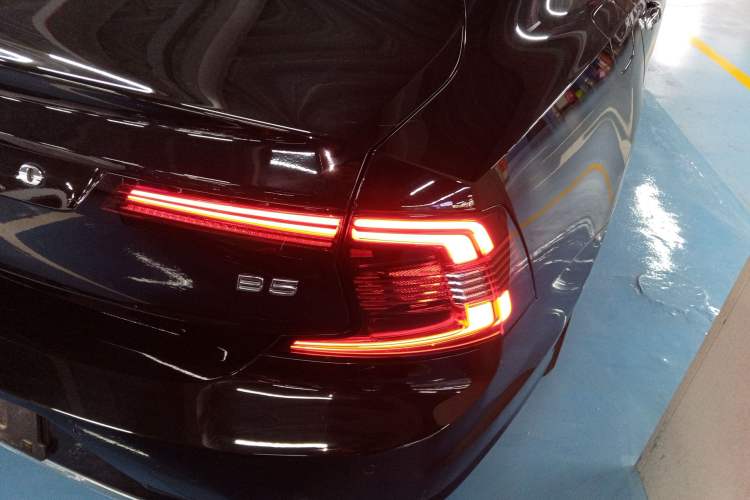 Used Volvo S90 2021 B5 Zhiyuan Luxury Edition Exterior 6