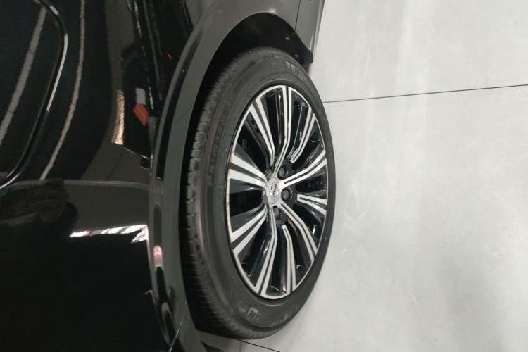 Used Volvo S90 2021 B5 Zhiyi Luxury Edition Exterior 8