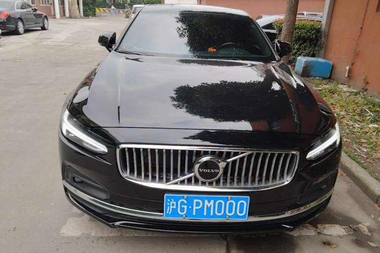 Used Volvo S90 2021 B5 Zhiyuan Luxury Edition Front