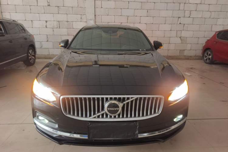 Used Volvo S90 2021 B5 Zhiyi Luxury Edition Front