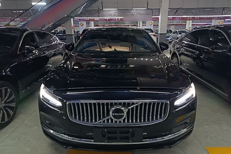 Used Volvo S90 2021 B5 Zhiyuan Luxury Edition Front