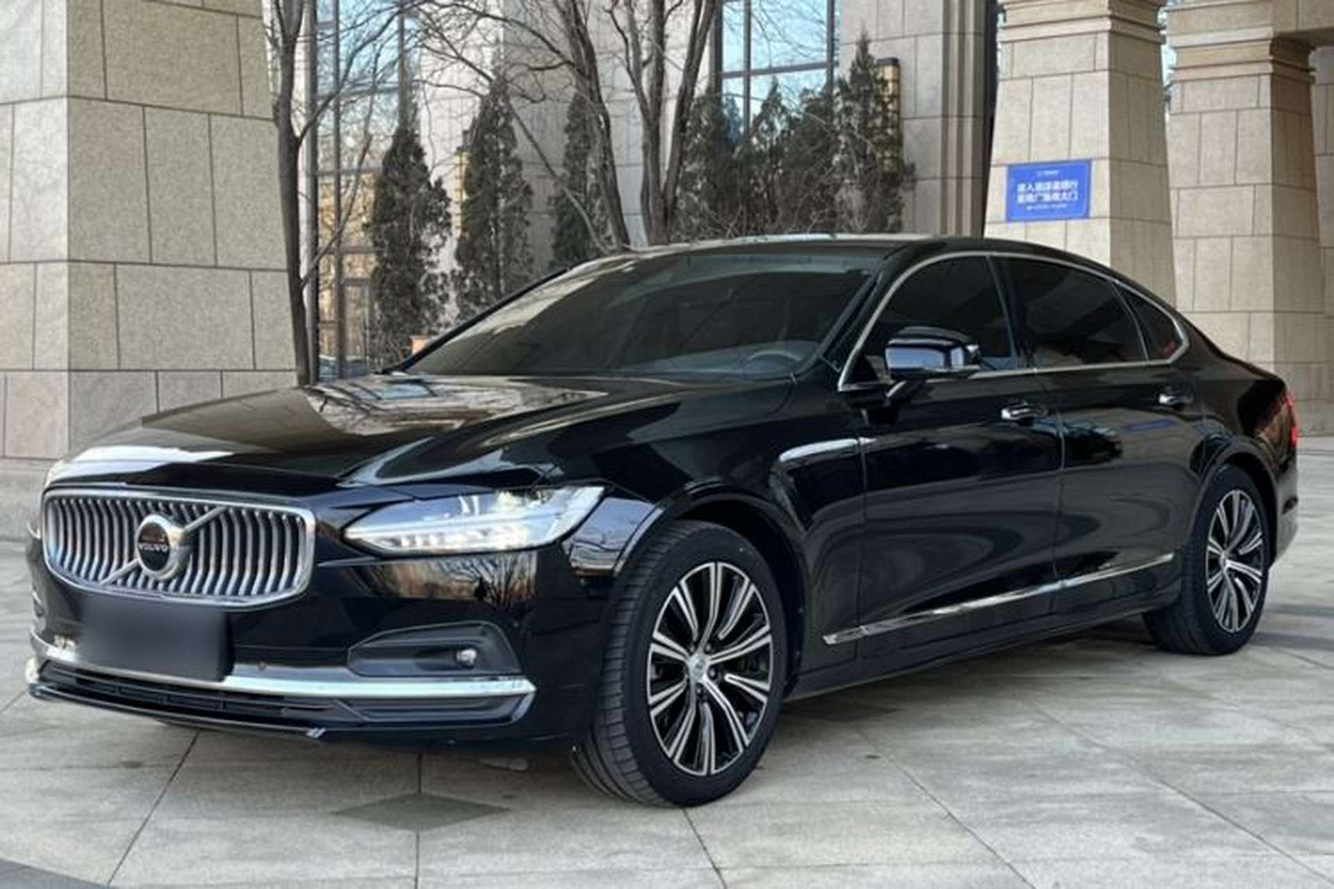 Used Volvo S90 2021 B5 Zhiyuan Luxury Edition Front Left 45 Deg