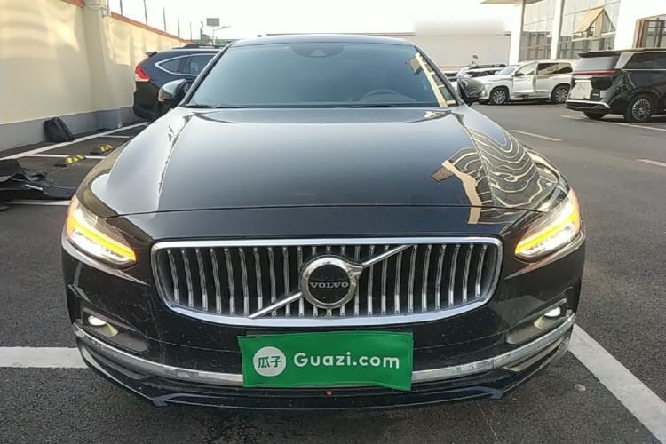Used Volvo S90 2021 B5 Zhiyuan Luxury Edition Front