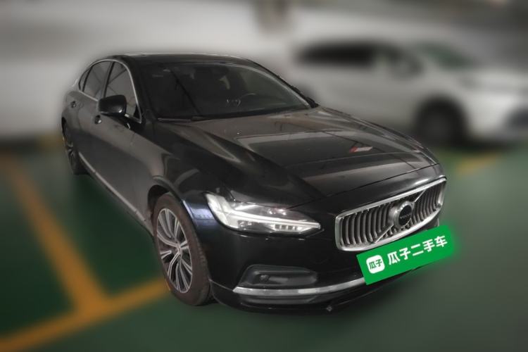 Used Volvo S90 2021 B5 Zhiyuan Luxury Edition Front Right 45 Deg