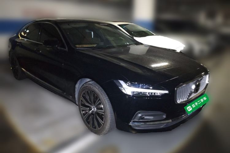Used Volvo S90 2021 B5 Zhiyuan Luxury Edition Front Right 45 Deg