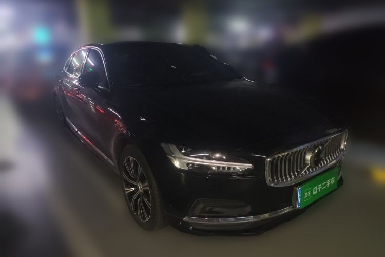 Used Volvo S90 2021 B5 Zhiyuan Luxury Edition Front Right 45 Deg