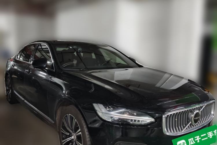 Used Volvo S90 2021 B5 Zhiyi Luxury Edition Front Right 45 Deg