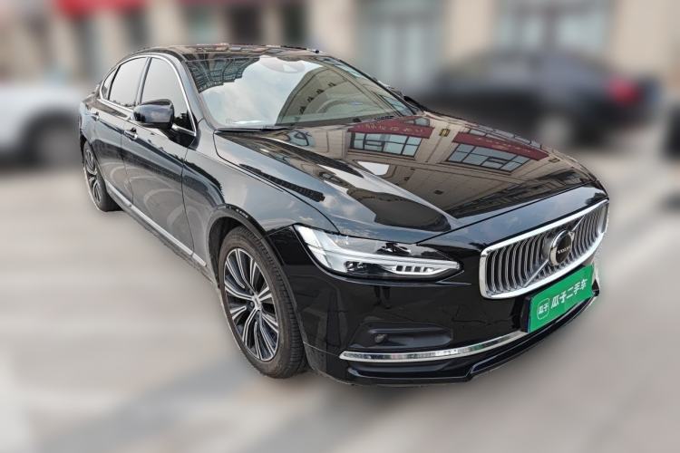Used Volvo S90 2021 B5 Zhiyuan Luxury Edition Front Right 45 Deg