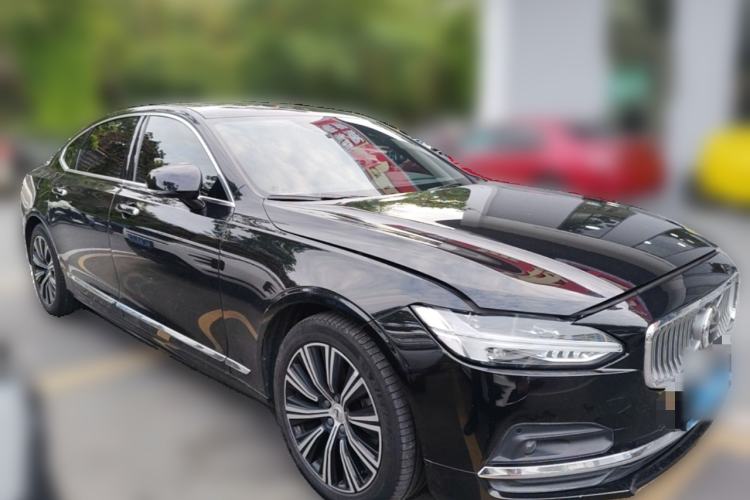 Used Volvo S90 2021 B5 Zhiyi Luxury Edition Front Right 45 Deg