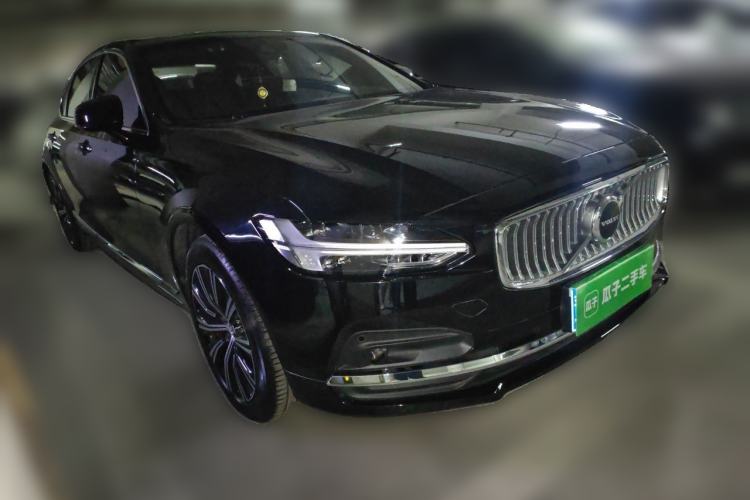 Used Volvo S90 2021 B5 Zhiyi Luxury Edition Front Right 45 Deg
