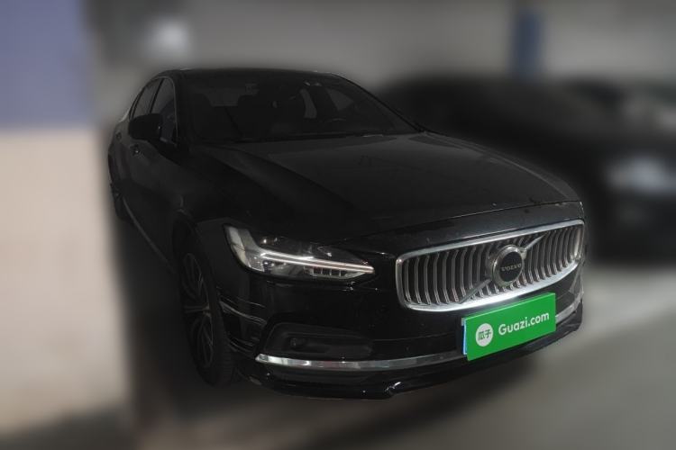 Used Volvo S90 2021 B5 Zhiyi Luxury Edition Front Right 45 Deg