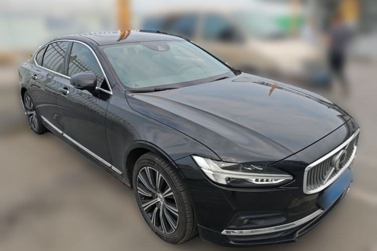 Used Volvo S90 2021 B5 Zhiyi Luxury Edition Front Right 45 Deg