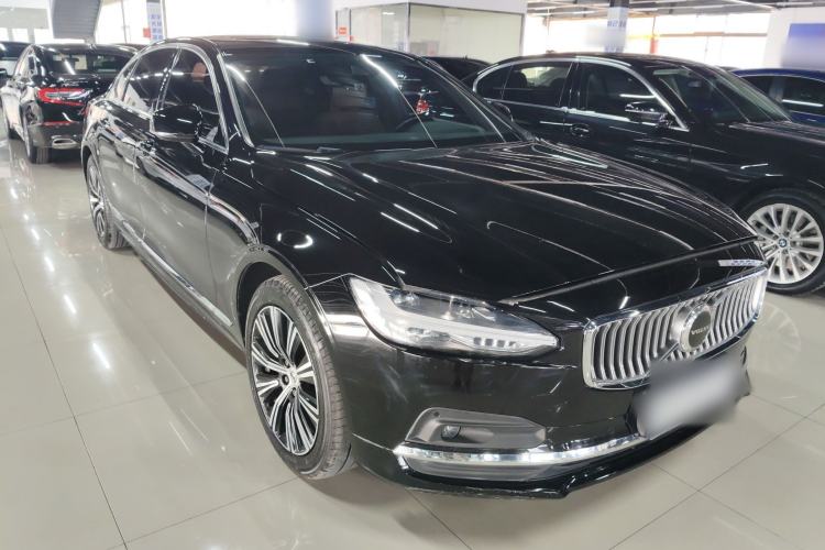 Used Volvo S90 2021 B5 Zhiyi Luxury Edition Front Right 45 Deg